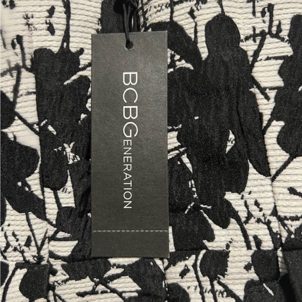 ✨Final Drop✨BCBGeneration Black Dress✨ - Picture 4 of 7
